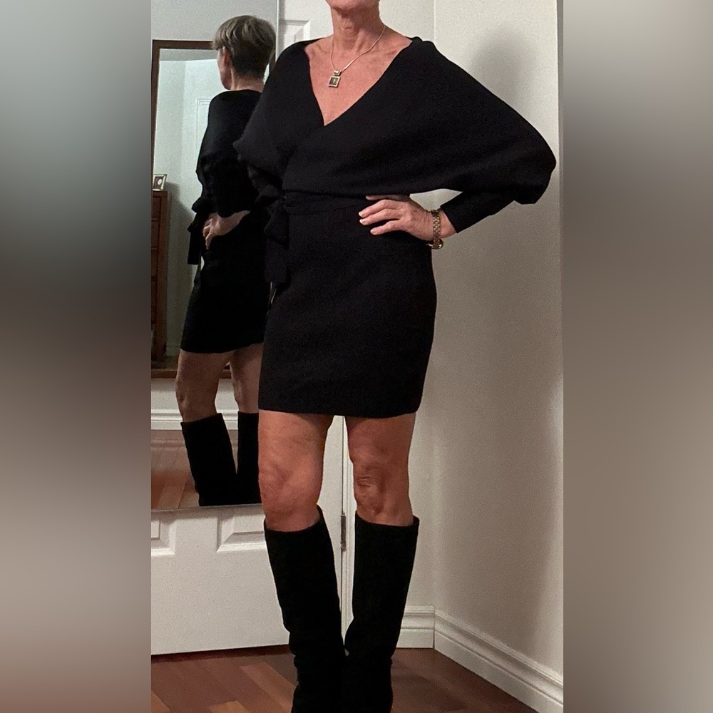Sexy black v neck low back Cherfly sweater dress size M